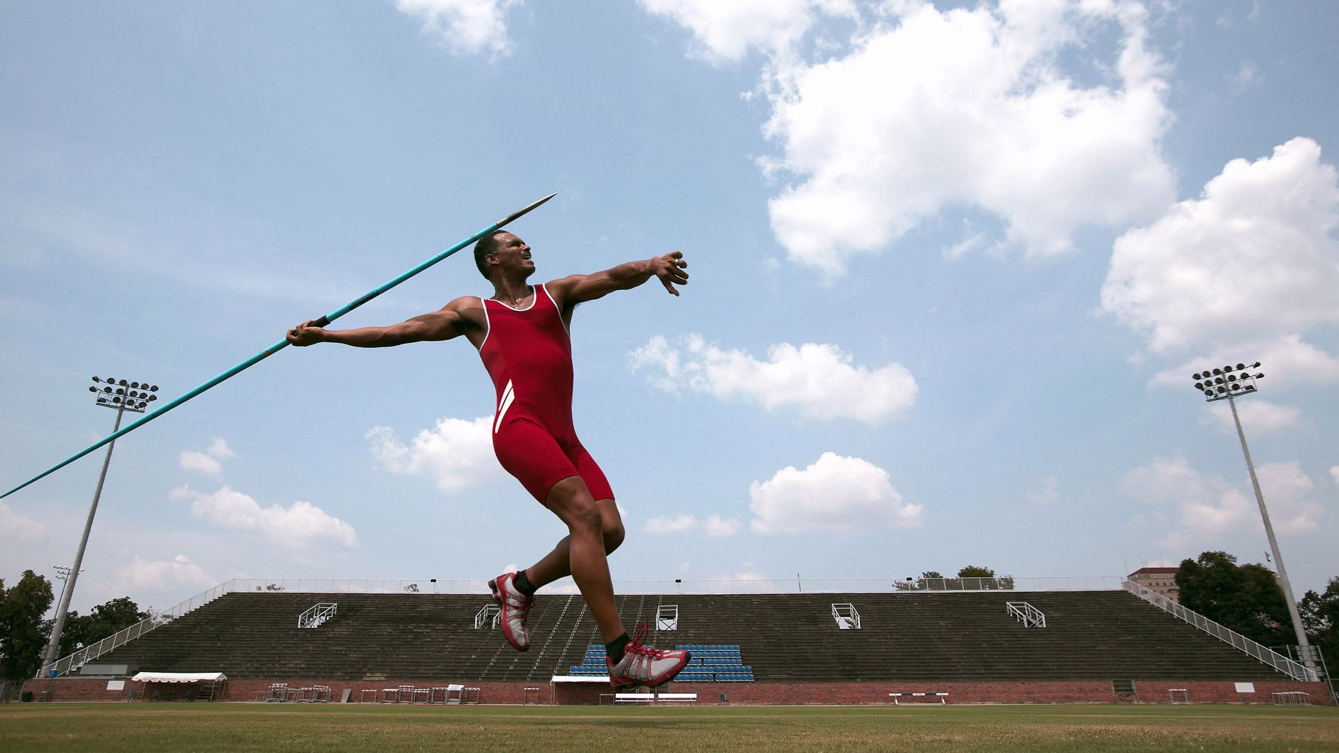 世界冲浪城市巡回赛 滨海赛段吸引大量“冲浪+旅游”人群