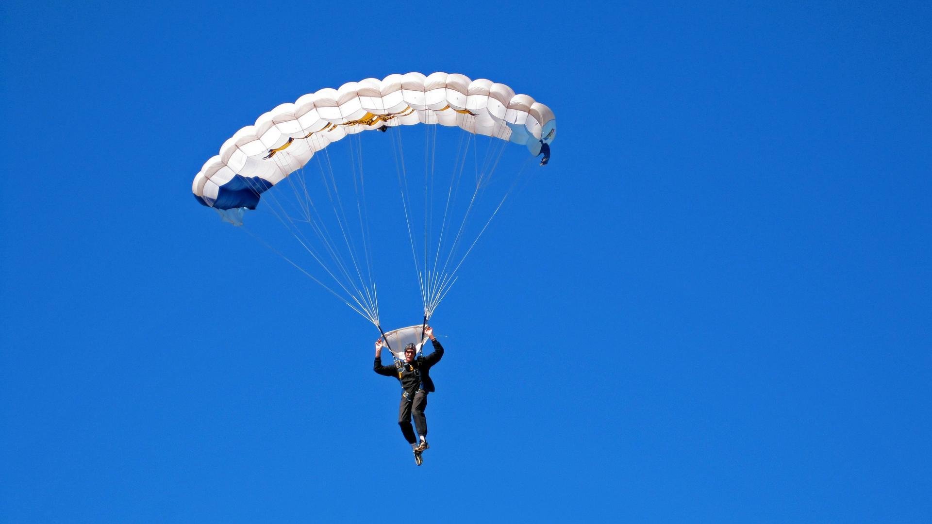 山地车耐力圈数赛 计时内尽可能多刷圈