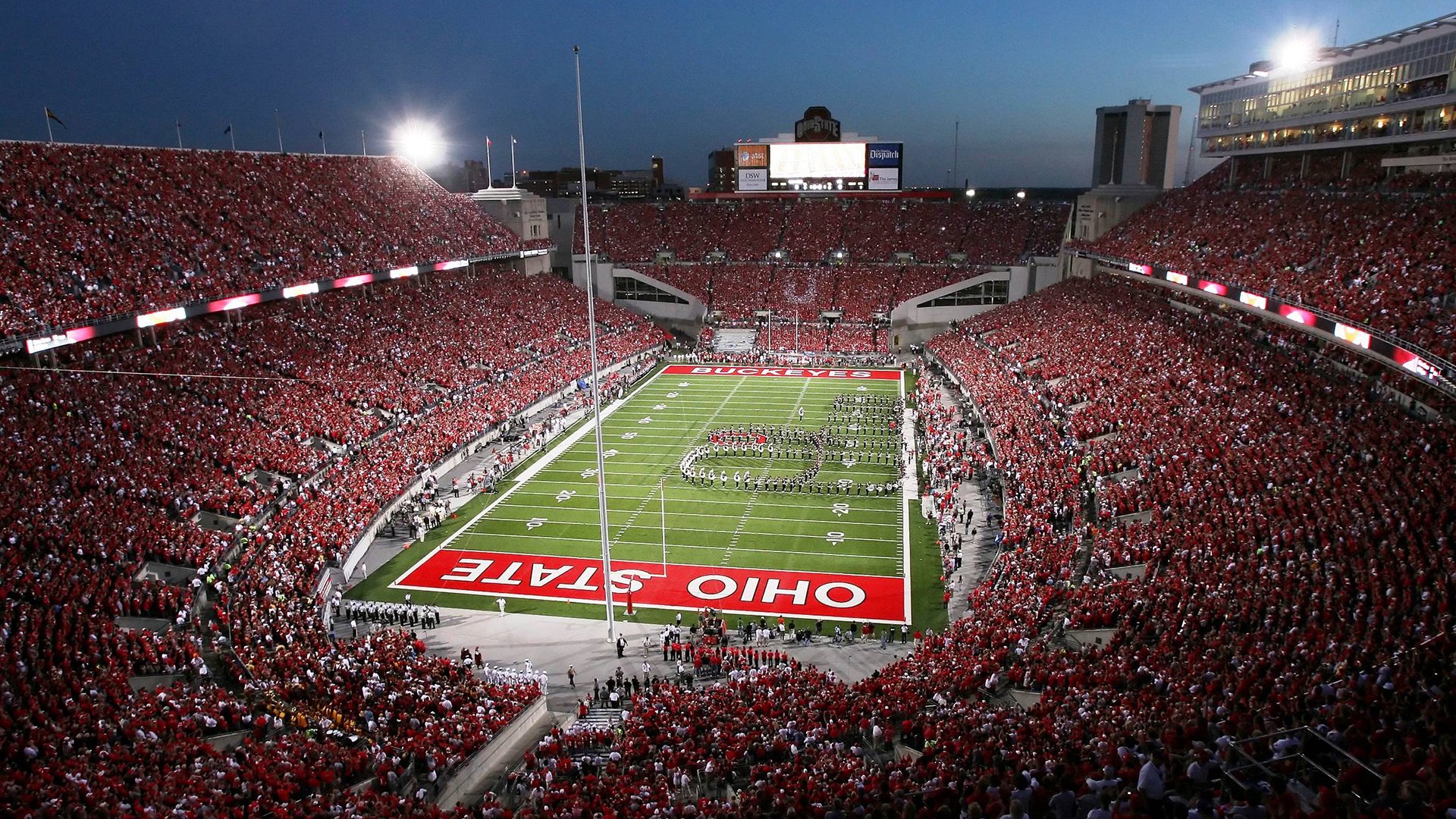 季后赛大战点燃球迷激情