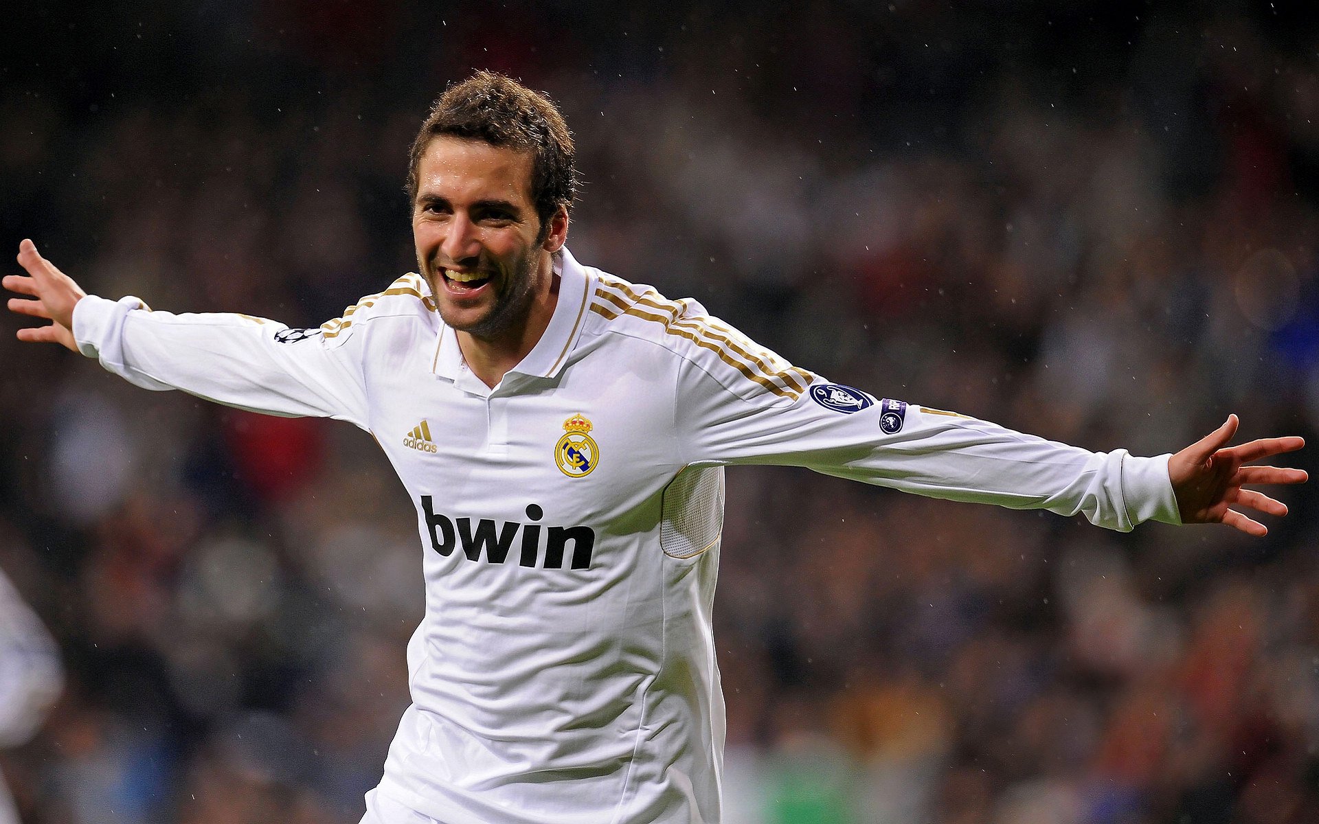 综合体育系“趣味接力马拉松” 不同项目组合完成全程